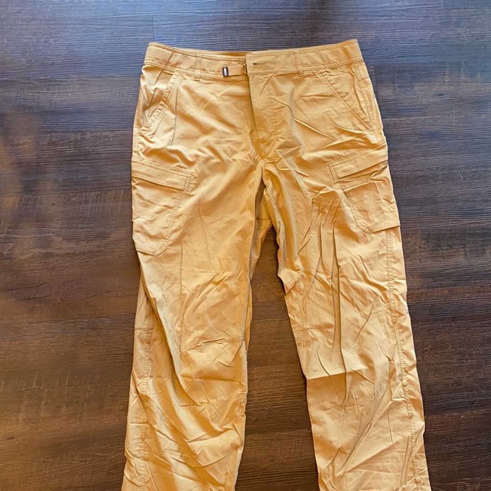 REI Sahara roll up pants
